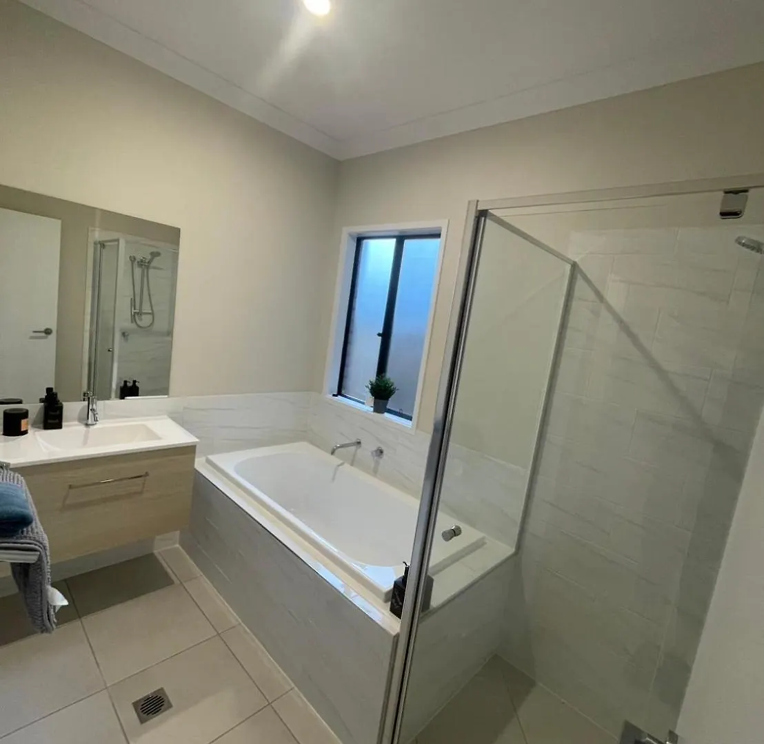 Enchanting Griffin Retreat Memorable Stay Awaits Holiday home
