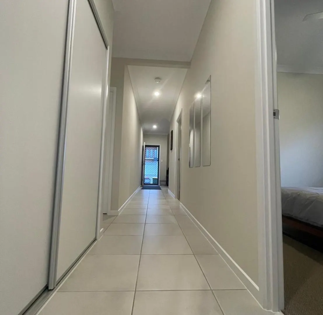 Holiday home Enchanting Griffin Retreat Memorable Stay Awaits